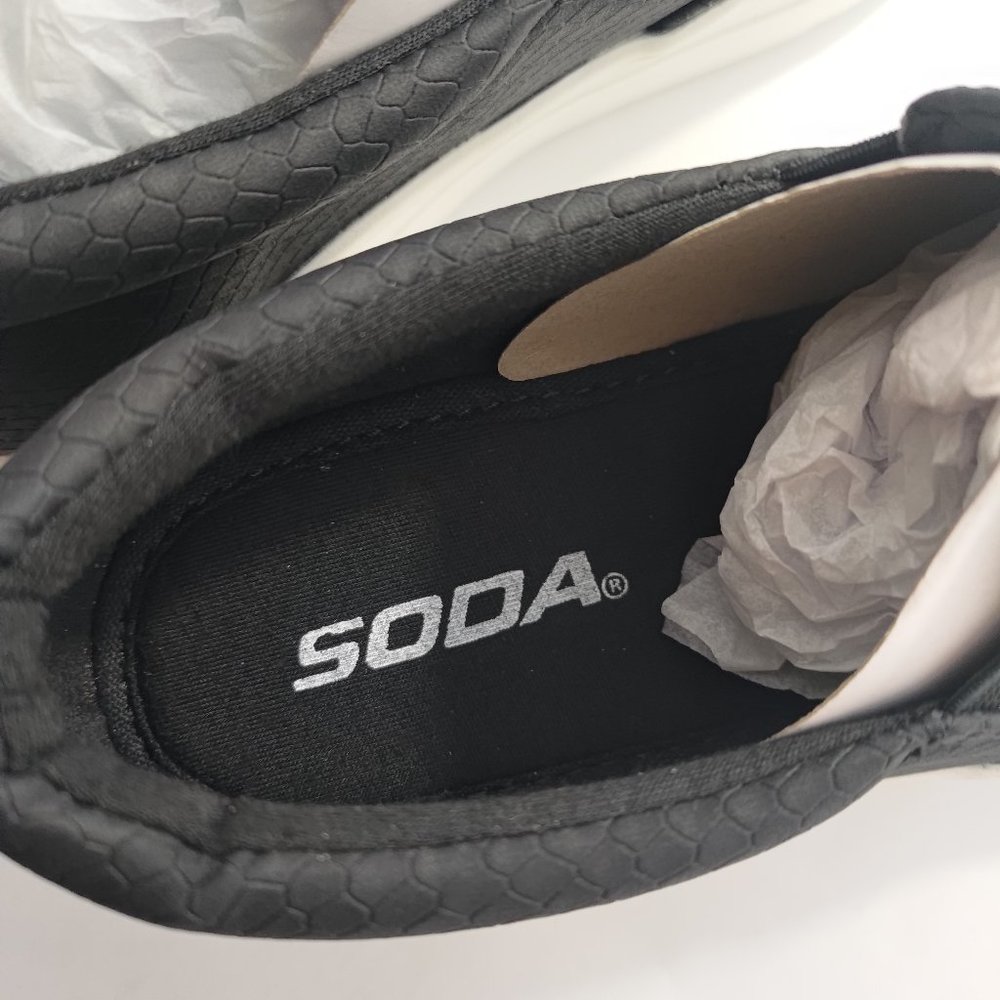 Hike-G Slip On Flat Platform Sneaker Black - Picture 7 of 8